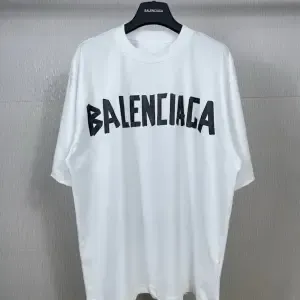 ホワイト