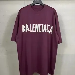 ワインレッド