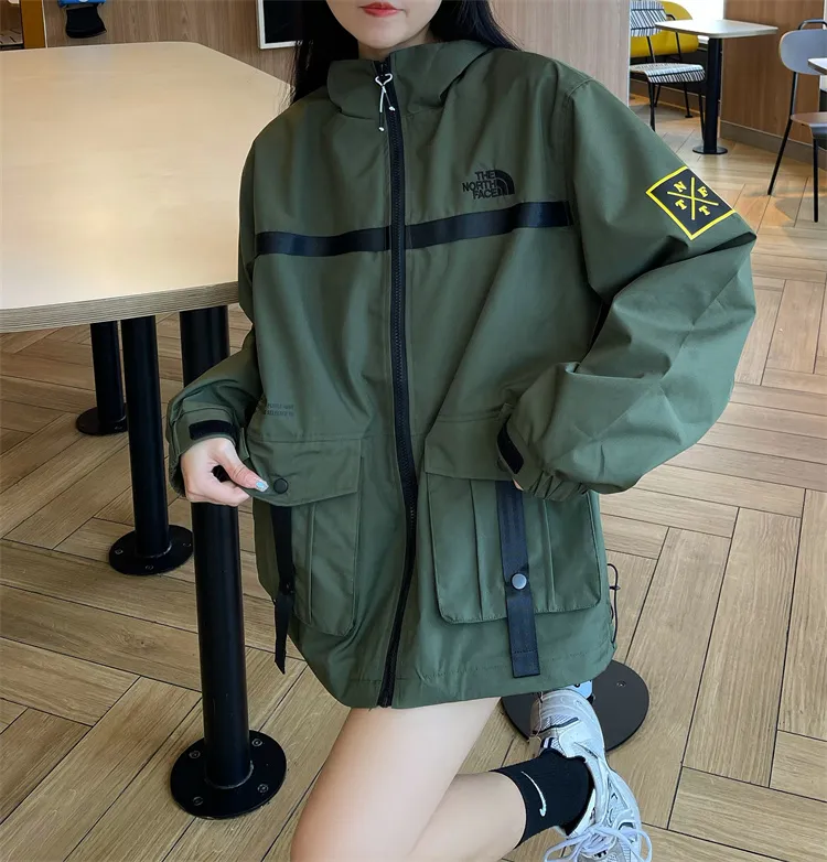 グリーン