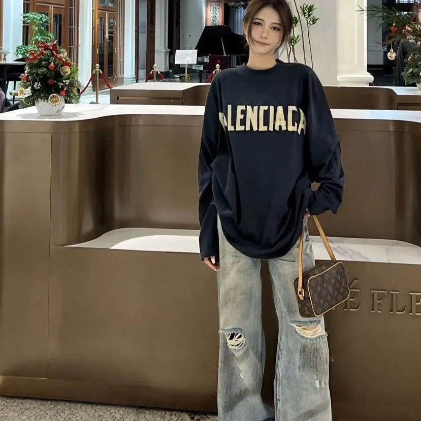 ネイビー