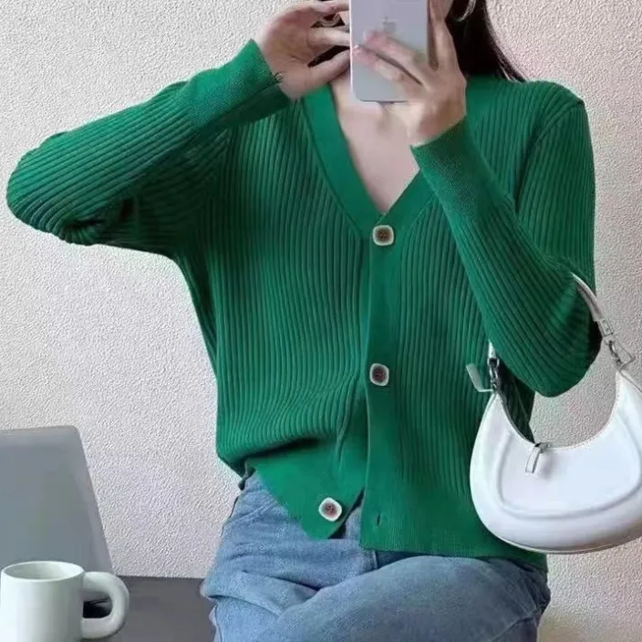 グリーン