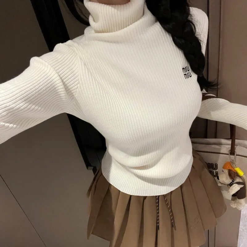 ホワイト