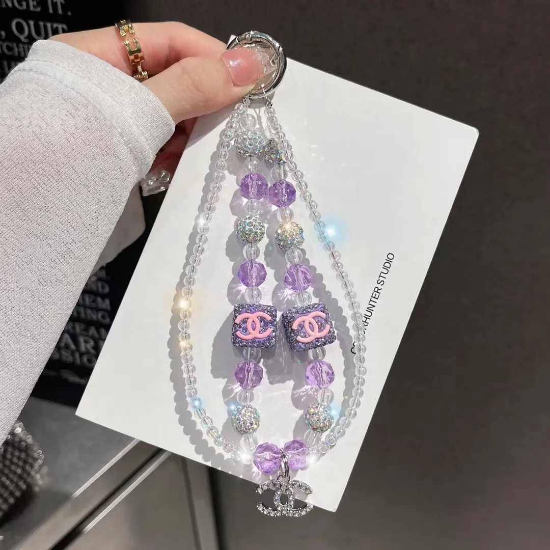 取り入れたい ユニーク カラフル 華やか 繊細 スマホチェーン