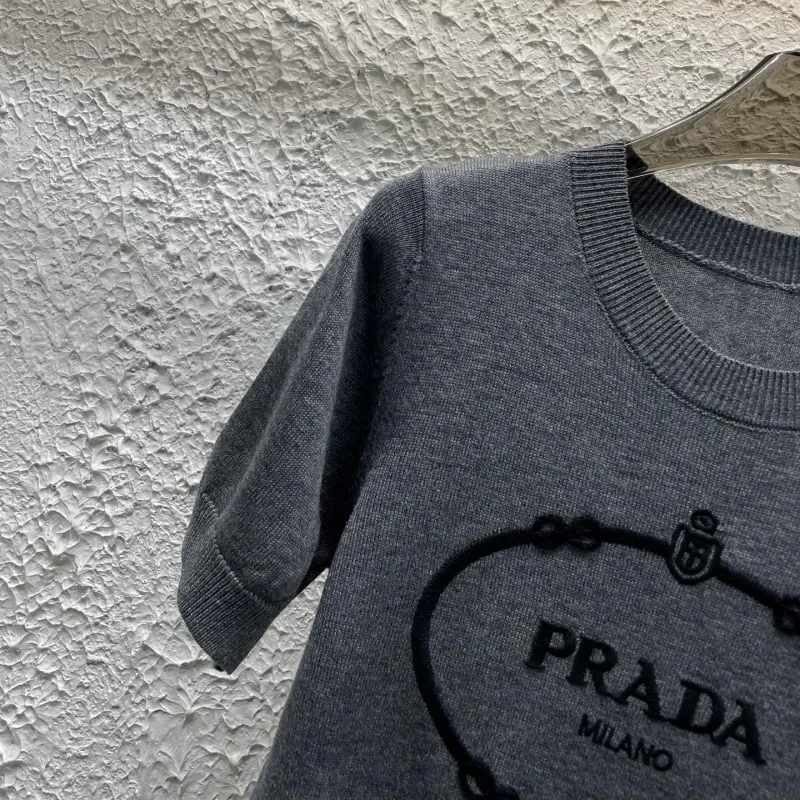 『フリーサイズ』目立つ 着心地良い ファッション ふわふわ 合わせやすい 高品質 カジュアル Ｔシャツ