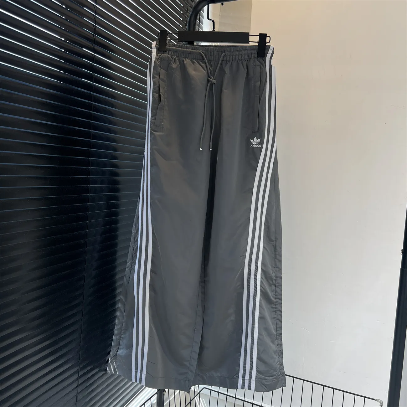 単品注文可『S-XL』新作 スポーティ 細見え 脚長効果 高見え 長袖　アウター /セット
