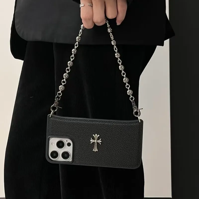 目立つ 高級感 繊細 個性的 シンプル クラシック フィット感 スマホチェーン付き スマホケース