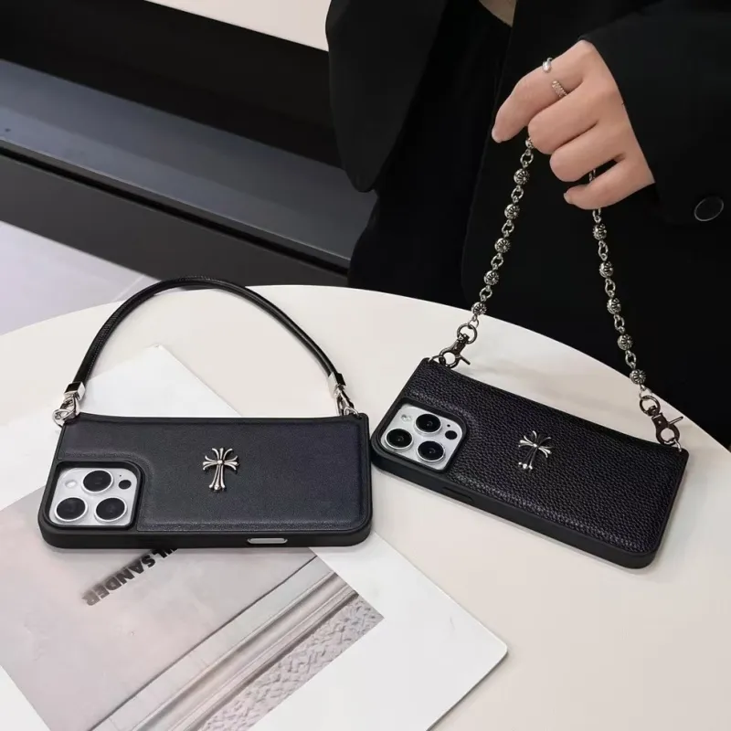 目立つ 高級感 繊細 個性的 シンプル クラシック フィット感 スマホチェーン付き スマホケース