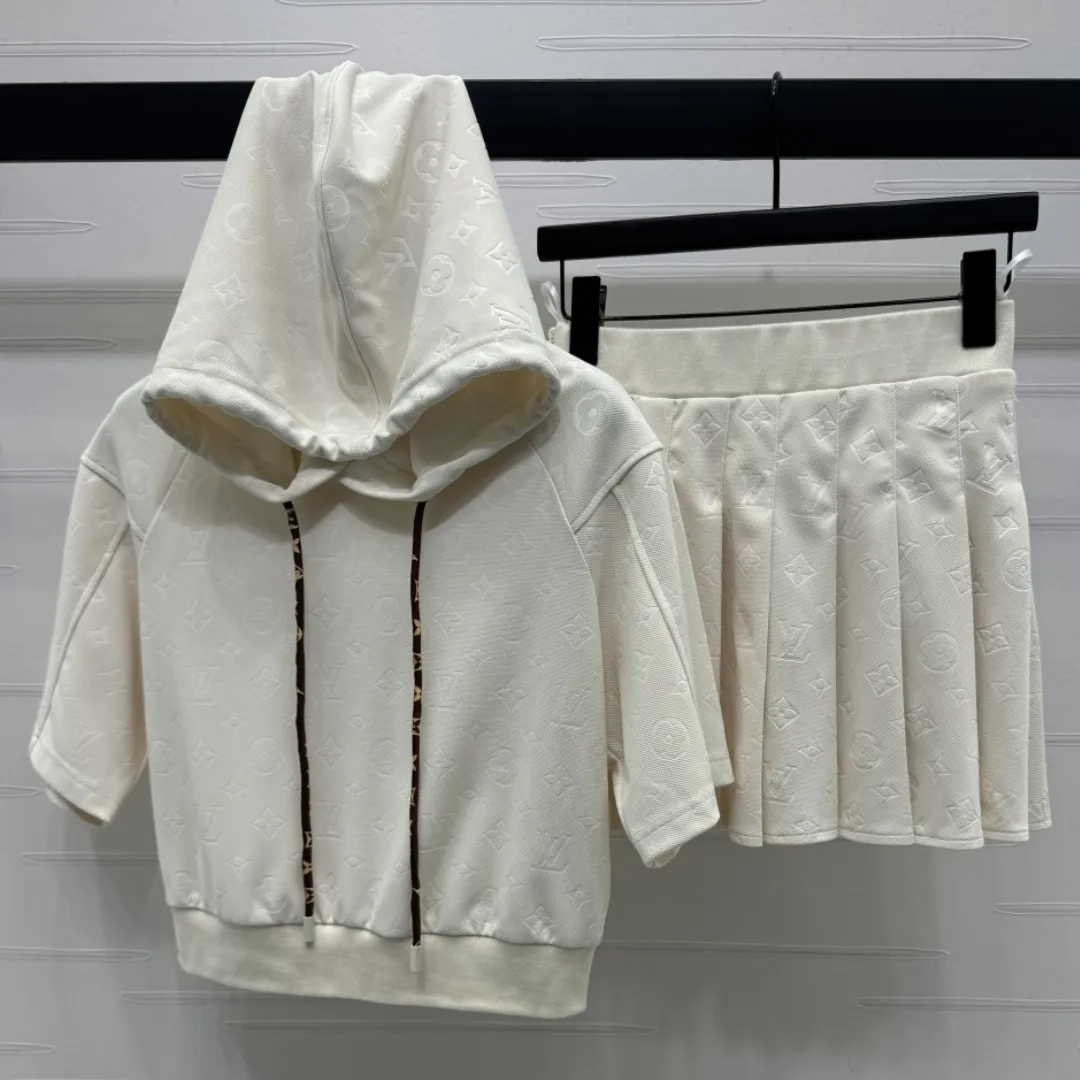 『S-L』新作コレクション シルエット決まる フード付き 半袖 スウェット プリーツスカート セットアップ