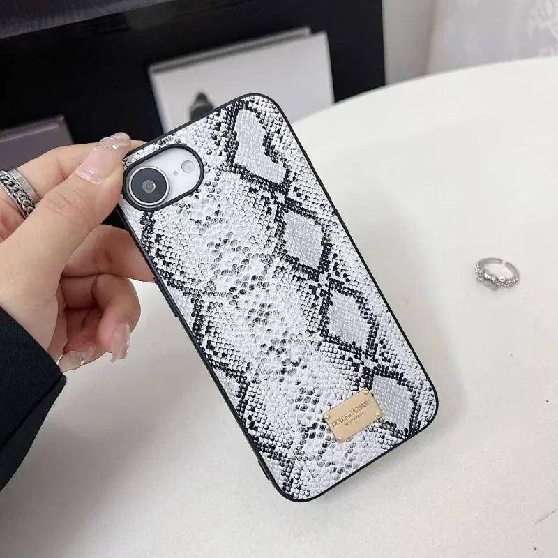 人気爆発中 ファッション シンプル 個性的 多色選べられ 滑り止め スマホケース