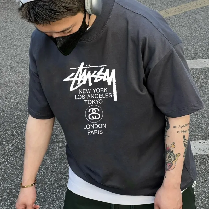 ダークグレー