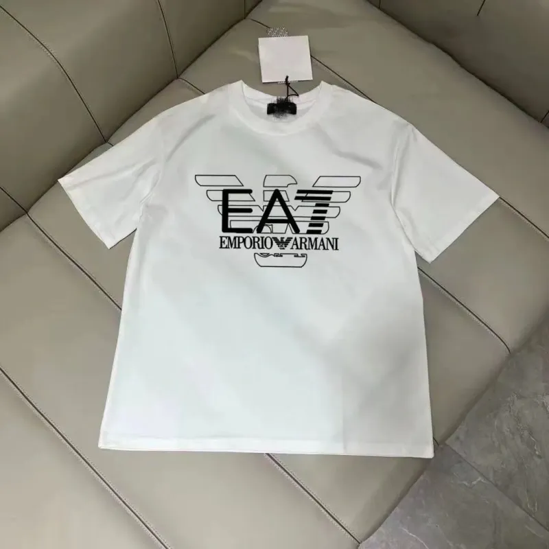 『S-4XL』人気爆発中 クラシック カジュアル 快適 軽量 通気性 合わせやすいＴシャツ