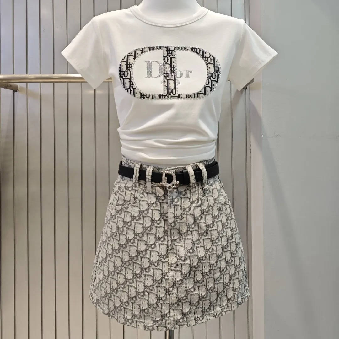 『S-L』上品 売れ筋 絶賛 大ヒット ムード スリム 軽量 通気性 カジュアル Ｔシャツ パンツ/スカート セットアップ