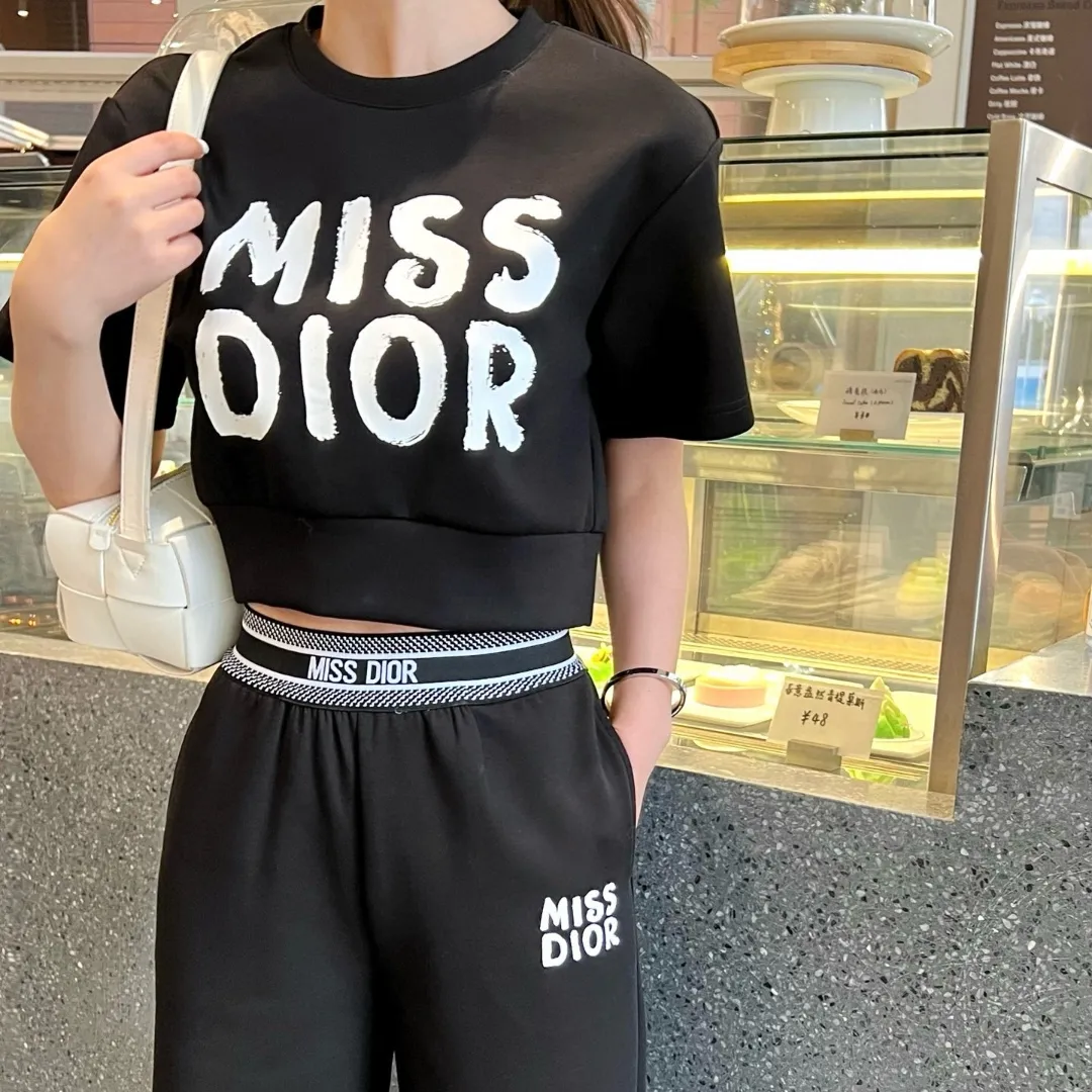 『S-L』早春新作 レターロゴプリント 半袖ショートTシャツ ゴムウエストストレートパンツ セットアップ