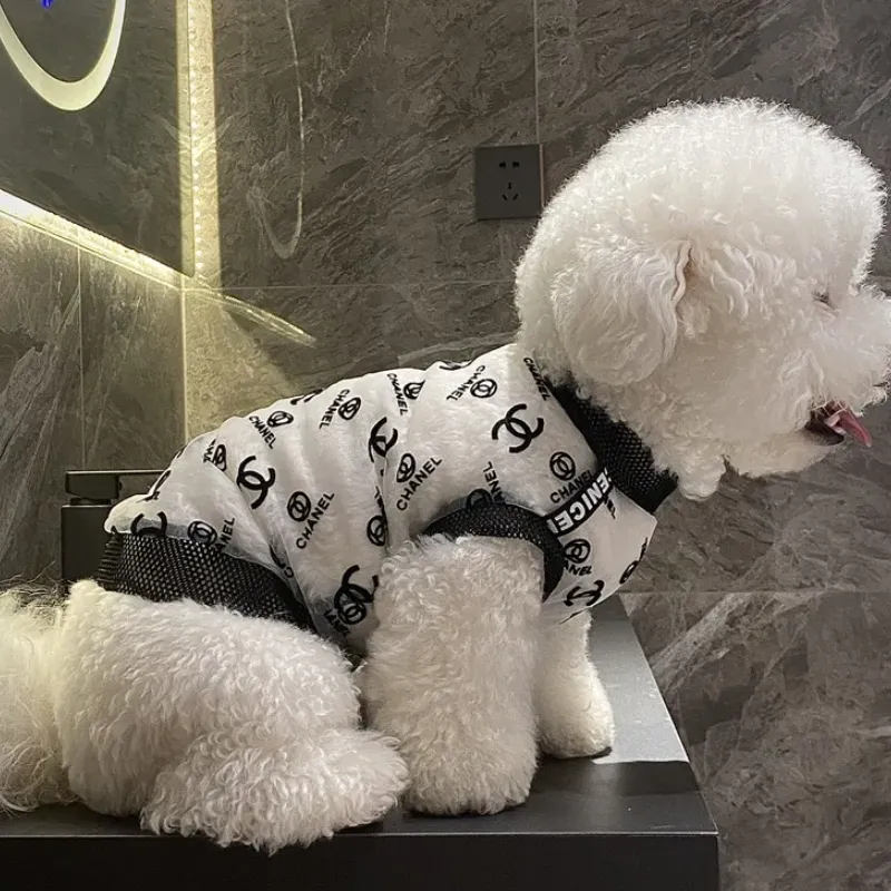 大注目 かっこいい 快適 軽量 繊細 通気性フィット感 シンプル ペット服
