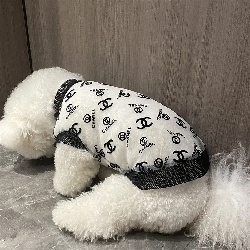 大注目 かっこいい 快適 軽量 繊細 通気性フィット感 シンプル ペット服