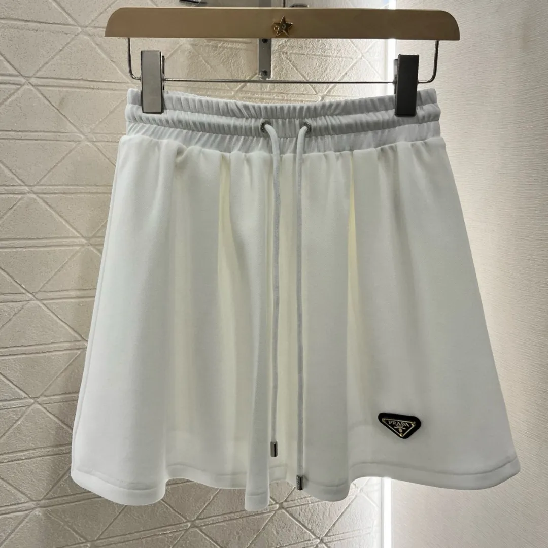 『S-L』着るだけで特別感 インスタ映え間違いなし 着回し効く トレンディ 半袖 ショートスカート セットアップ