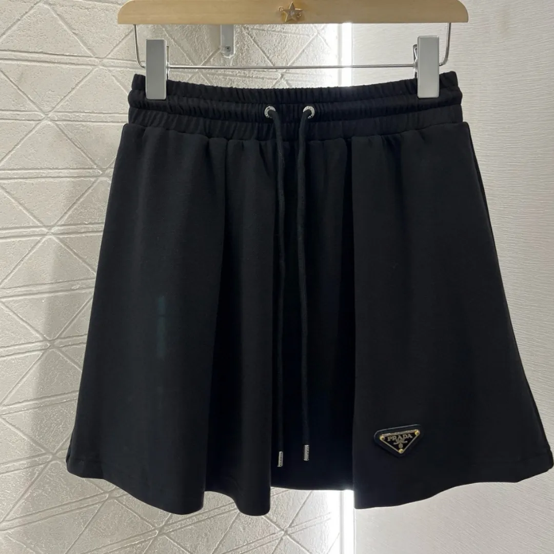 『S-L』着るだけで特別感 インスタ映え間違いなし 着回し効く トレンディ 半袖 ショートスカート セットアップ