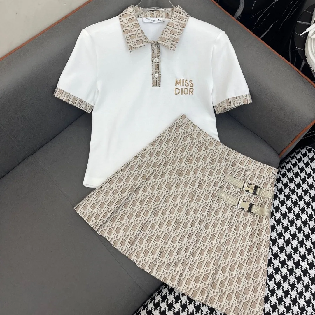 『S-L』高級感 大人気 存在感 クラシック ラグジュアリー フィット感 おしゃれ 洗練された セットアップ