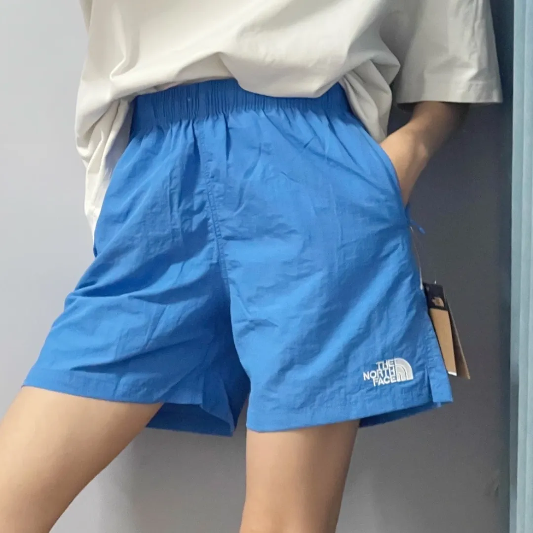 ブルー