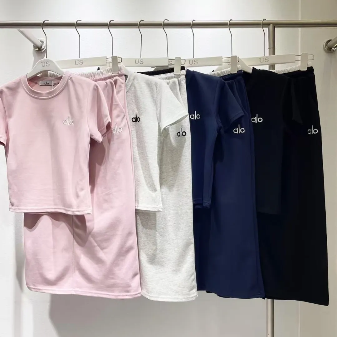 『S-L』トレンド最先端 着回し効く カジュアル 春めいた ビビッドカラー モノトーン セットアップ