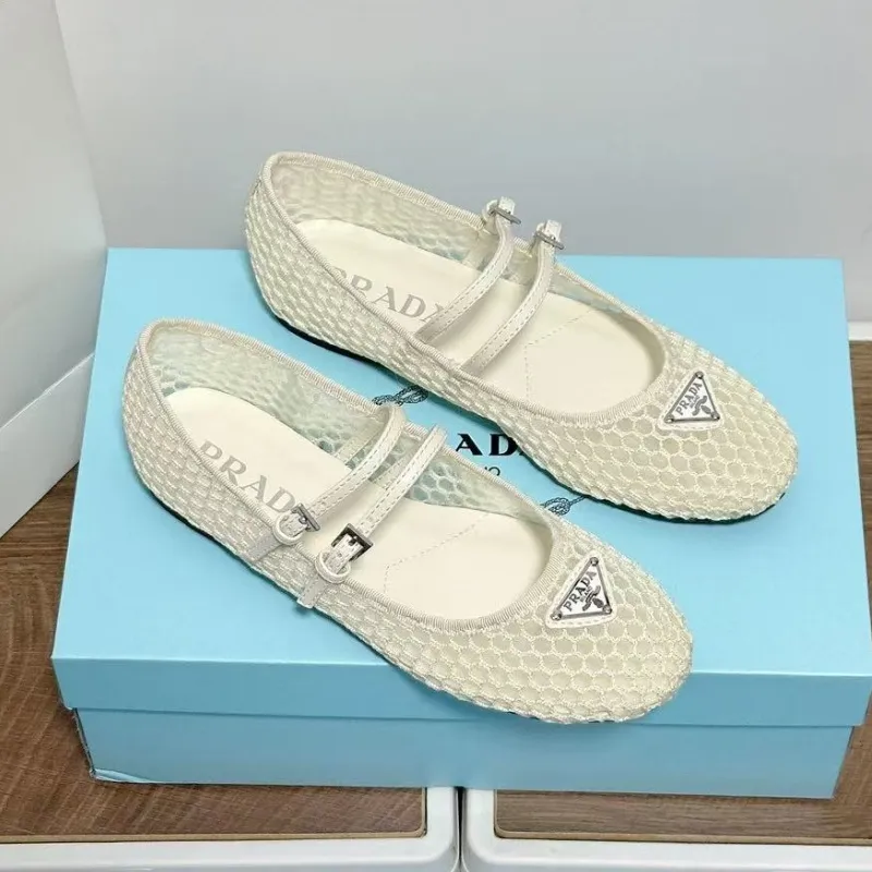 『35-40』売れ筋 トレンド シンプル フィット感抜群 蒸れにくい 日常使い カジュアルシューズ