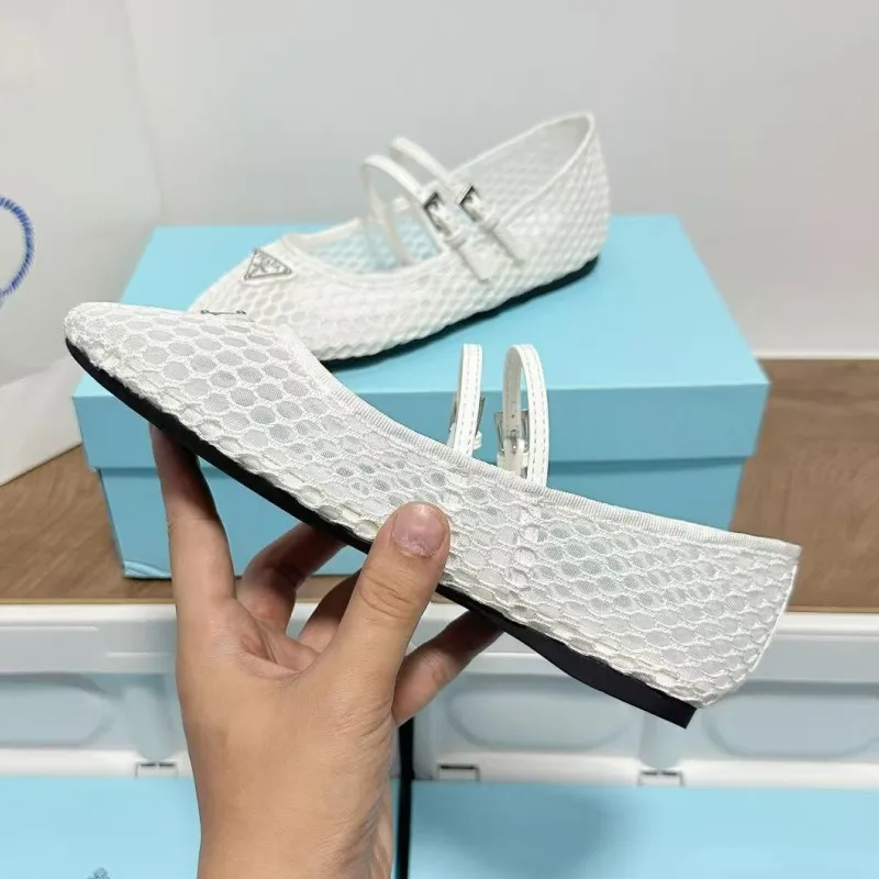『35-40』売れ筋 トレンド シンプル フィット感抜群 蒸れにくい 日常使い カジュアルシューズ