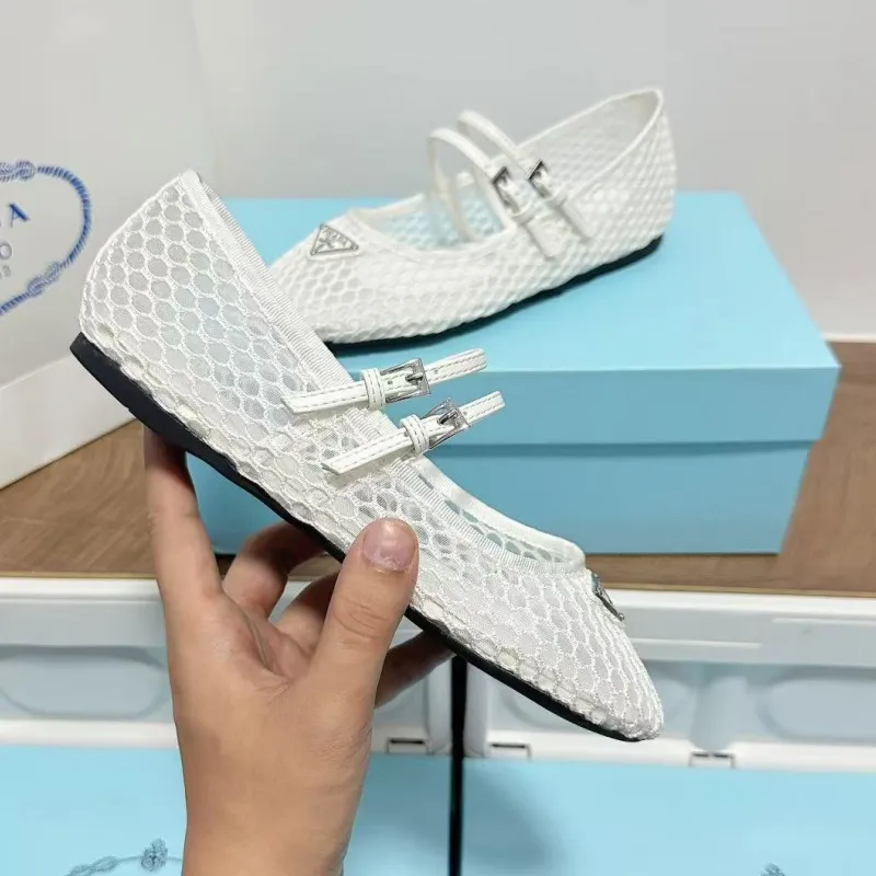 『35-40』売れ筋 トレンド シンプル フィット感抜群 蒸れにくい 日常使い カジュアルシューズ