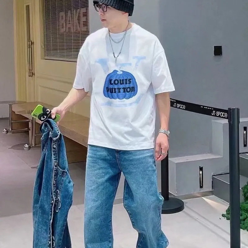 ホワイト