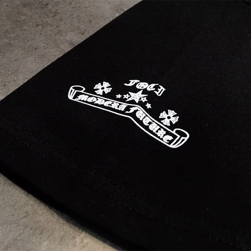 『フリーサイズ』胸元 サンスクリット 蹄型 プリント技術 綿100% カラフル クロスフラワー Tシャツ
