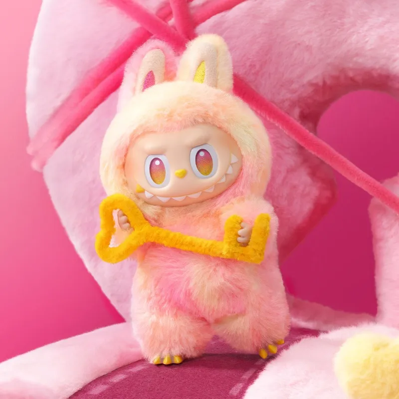 新作登場 高品質 ファッション柔らかい 可愛い 第3体 labubuぬいぐるみペンダント
