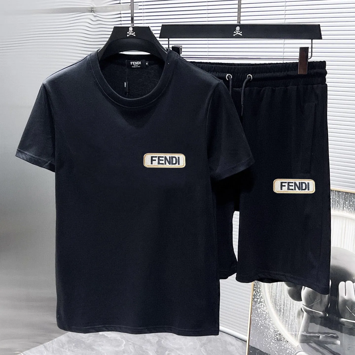 『M-3XL』カジュアル 無地 合わせやすい 半袖  ショート パンツ セットアップ