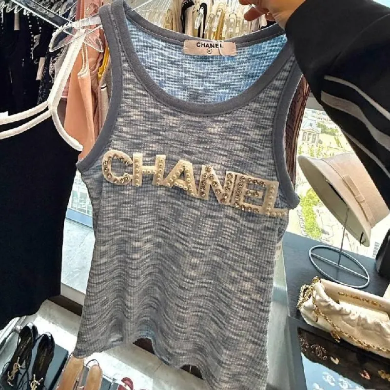 ブルー