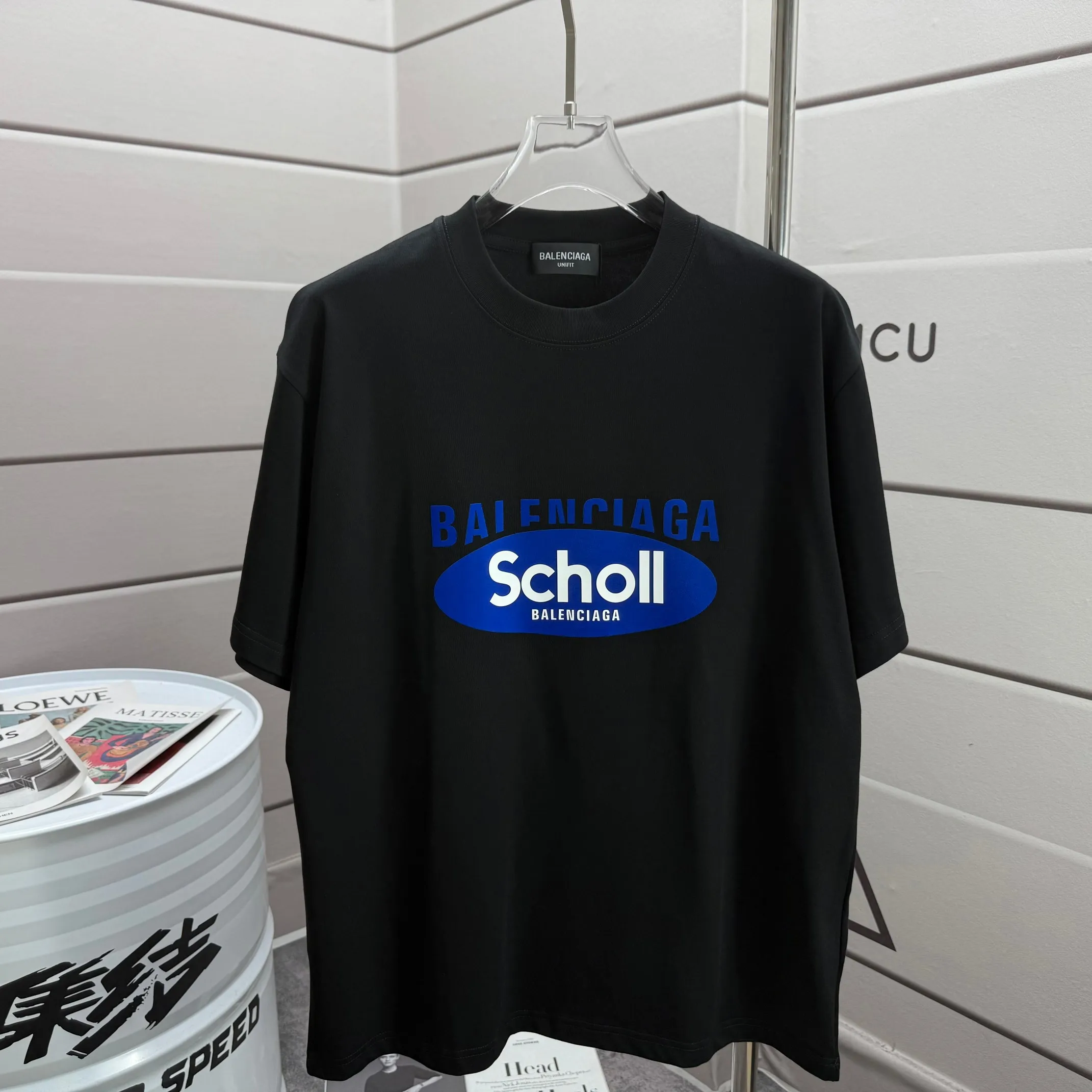 ブラック